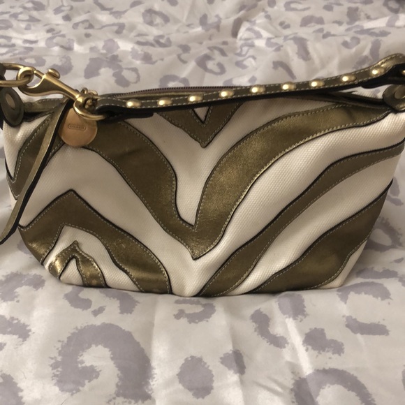 Coach small or evening bag in gold leather and cream fabric zebra print - Picture 10 of 11